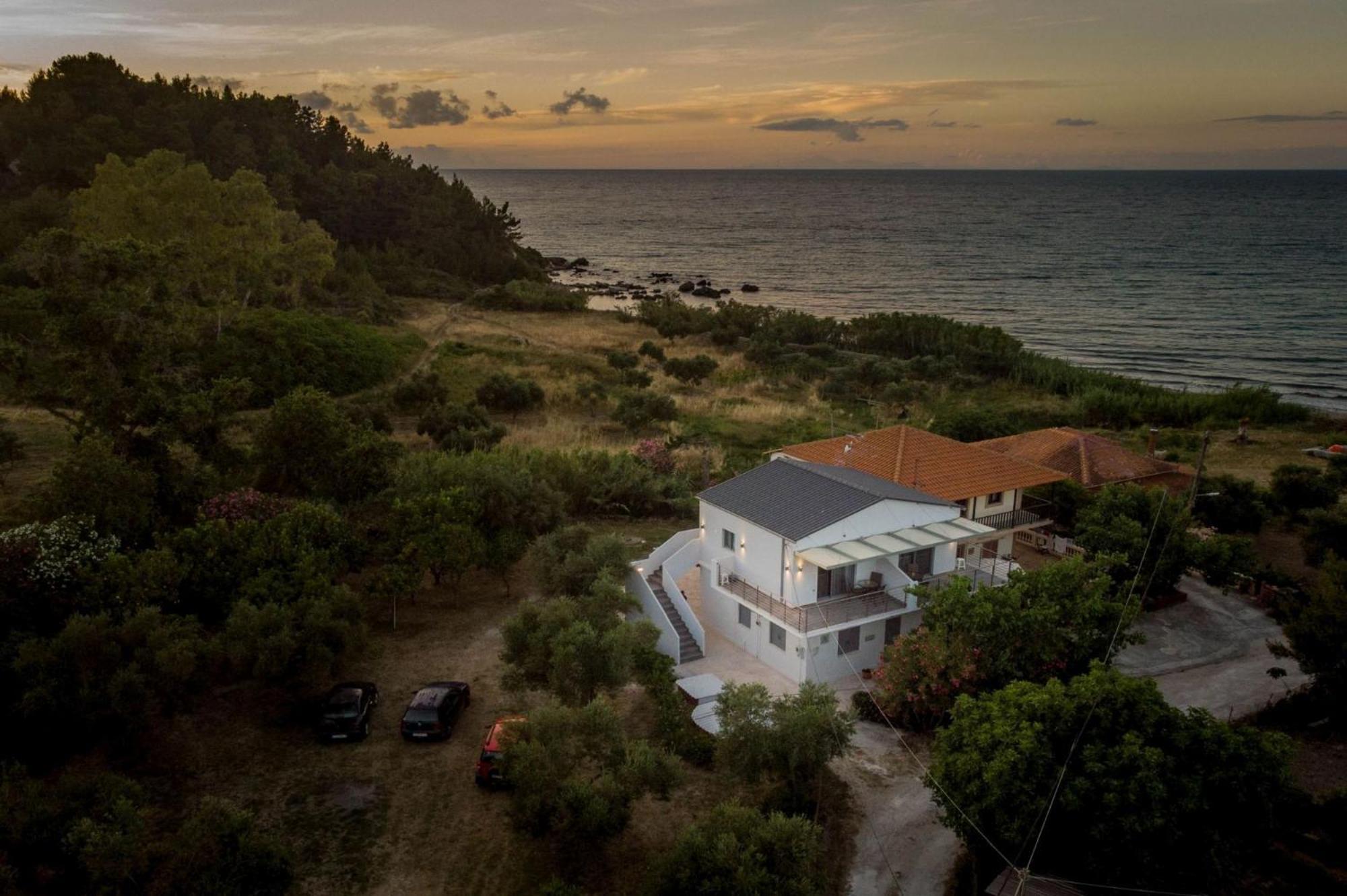 Casa Di Mare - Studios And Apartments On The Beach Василікос Екстер'єр фото